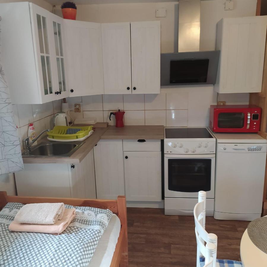 Apartman Dvorecna Лоучовице Экстерьер фото