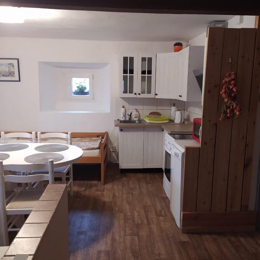 Apartman Dvorecna Лоучовице Экстерьер фото